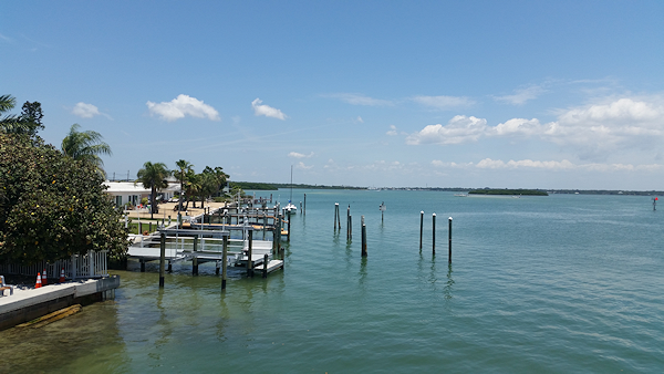 Blick vom Ende des Boardwalk in die Tampa Bay