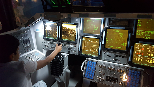Cockpit des Raumgleiters